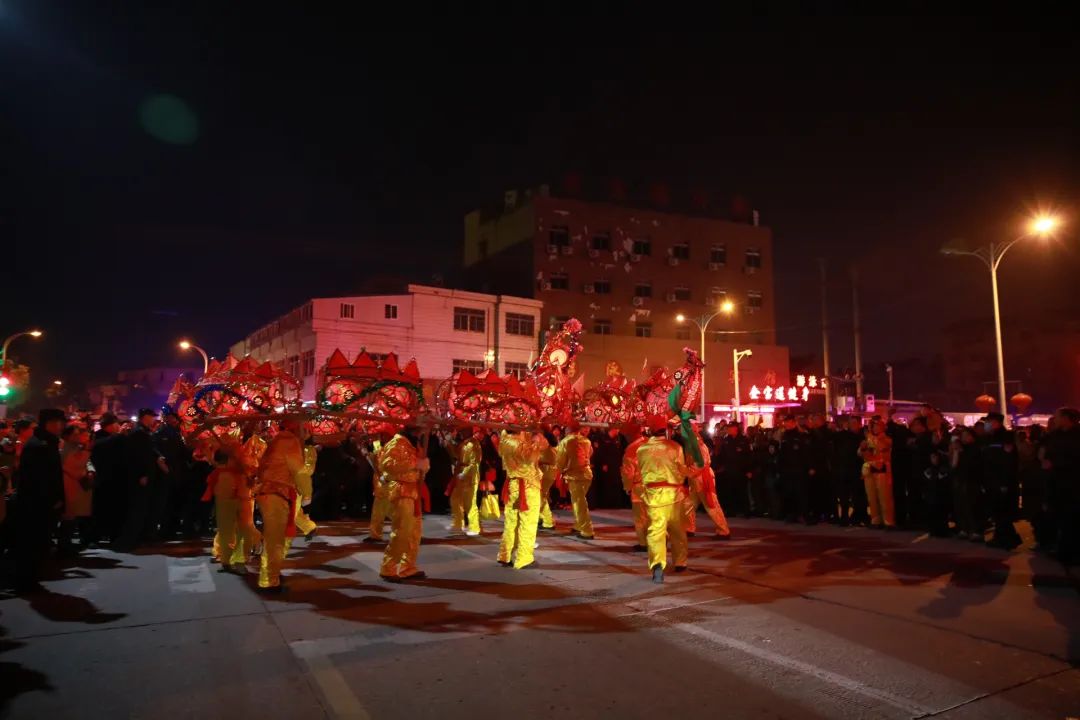 正月十六 陆家湾老龙灯会举行“上灯复”仪式