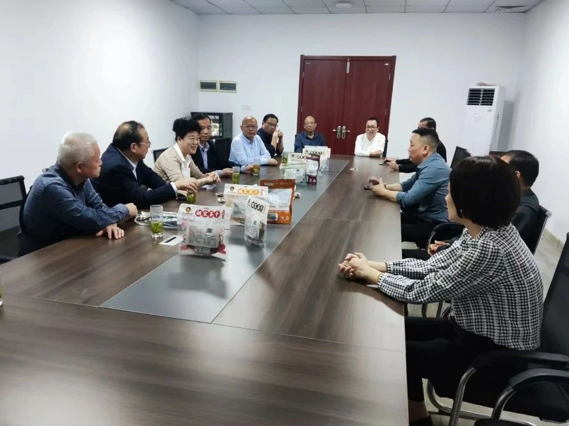 铜陵市人大常委会调研组来我县开展非遗保护传承调研