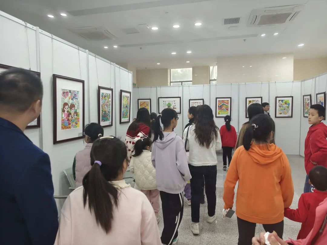 护苗”画卷润童心少儿书画展在枞阳县文化馆开展