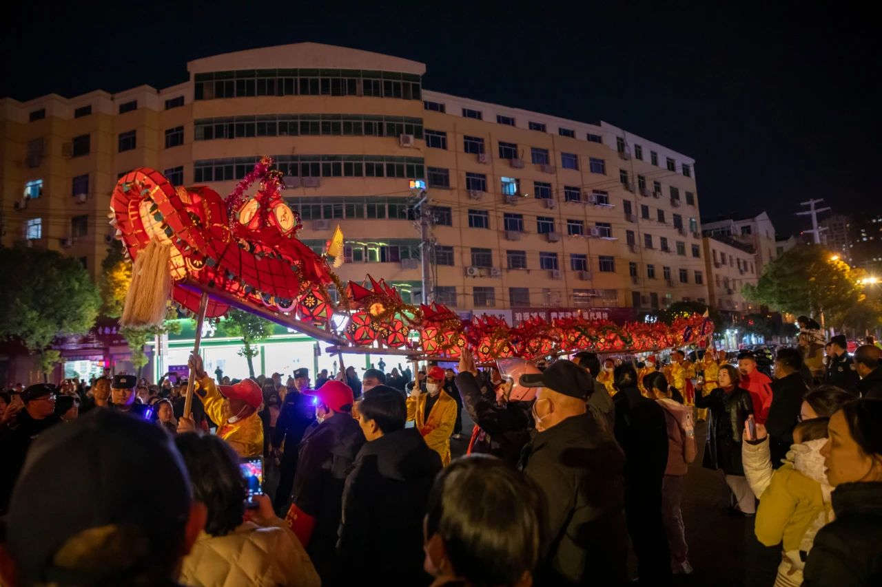 上灯复｜正月十六，枞阳县陆家湾老龙灯会“送龙上天”