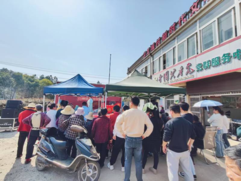 我们的中国梦·文化进万家——文艺下基层演出活动开演中（十一）