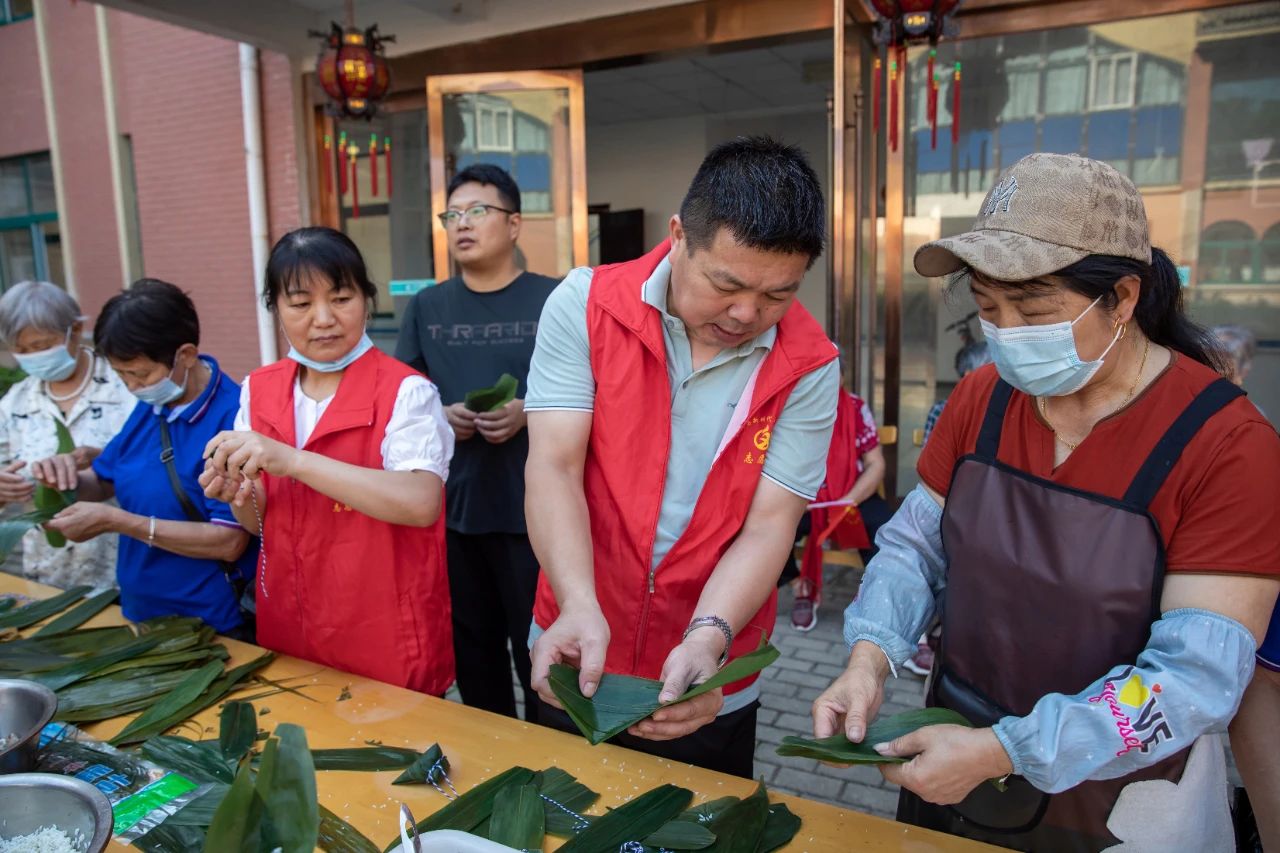 “我们的节日· 端午”走进枞阳县望龙南路养老院