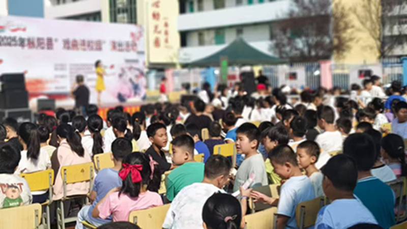 “戏曲进校园”演出活动继续进行
