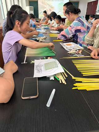 枞阳县文化馆 “指尖编竹韵·巧手织凉扇” 主题活动圆满举办