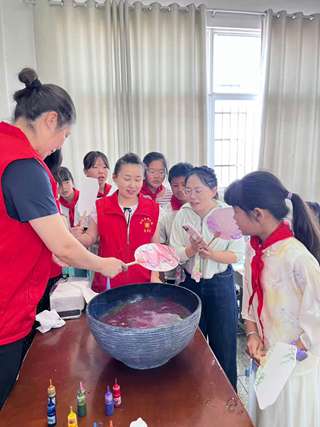 书香九进文化志愿服务进学校活动及